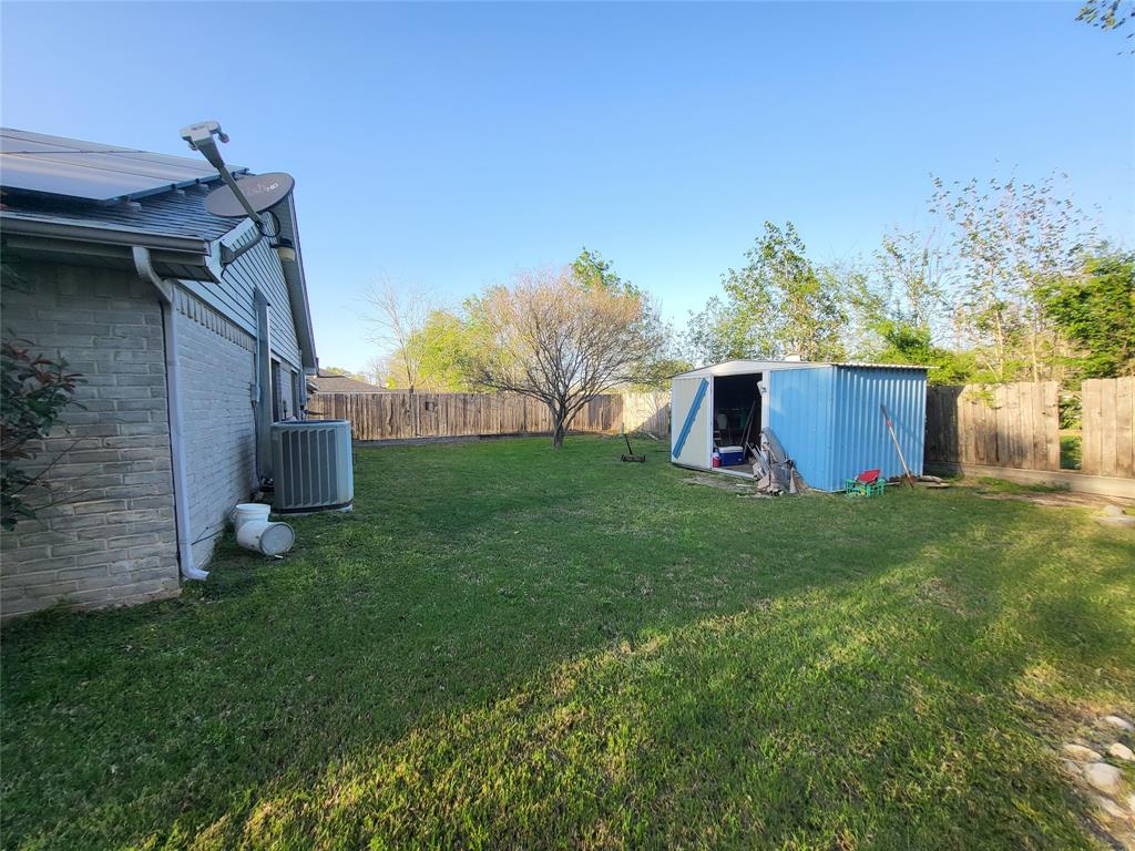 4914 Old Brickhouse Drive, Houston, Texas image 13