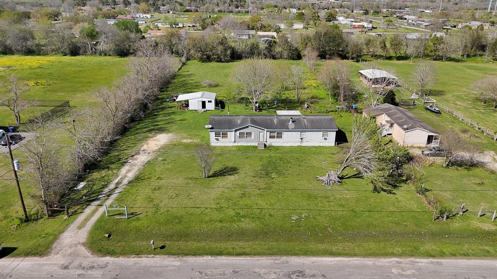 242 County Road 6022, Dayton, Texas image 2