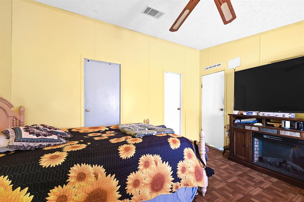 242 County Road 6022, Dayton, Texas image 15