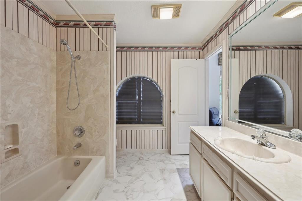 4820 Ashland Lane, Beaumont, Texas image 36