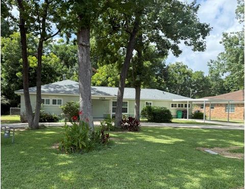 Photo of 2509 Ward Road, Baytown, TX 77520 (MLS # 53584502)