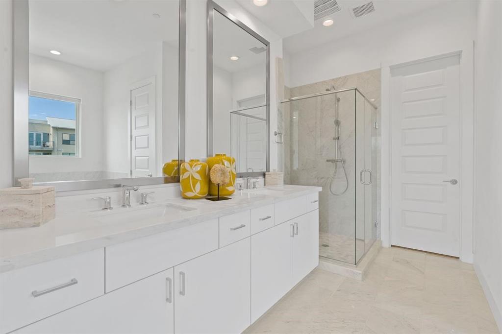 745 Bringhurst St, Houston, Texas image 7