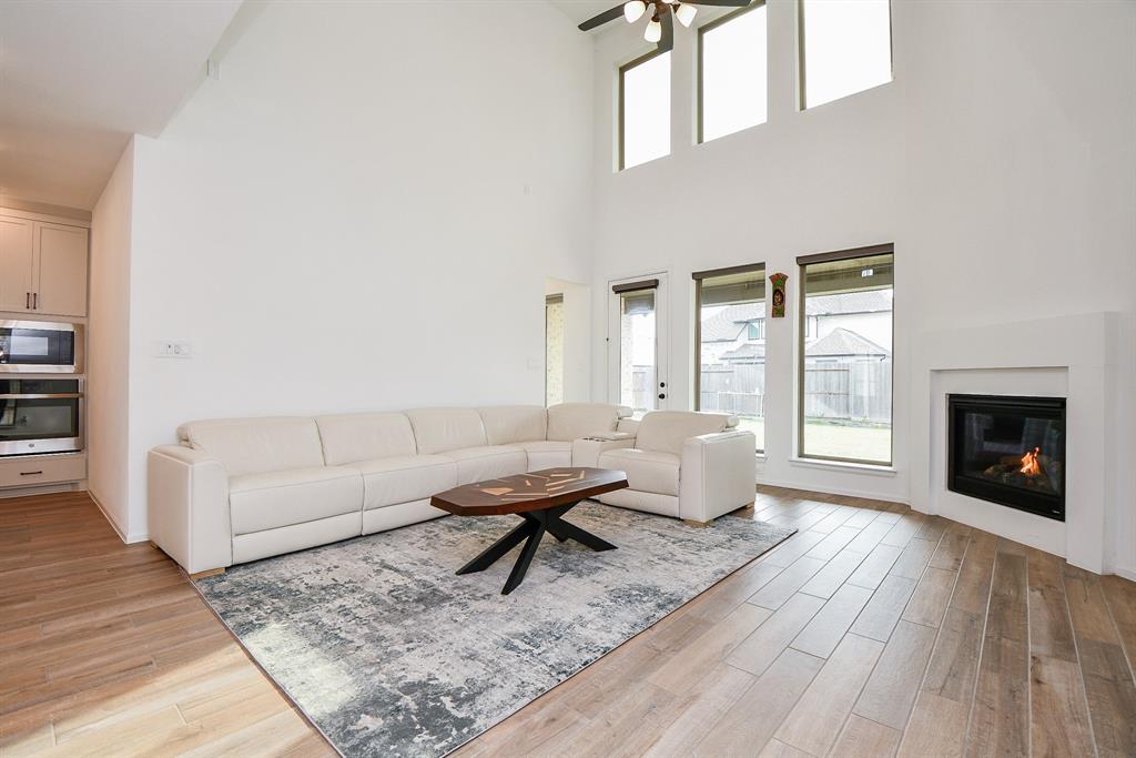 10423 Mira Terrace Trail, Richmond, Texas image 10