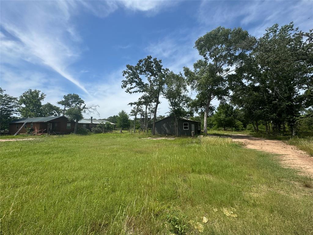 38056 S Bonnie Lake Drive, Hempstead, Texas image 4