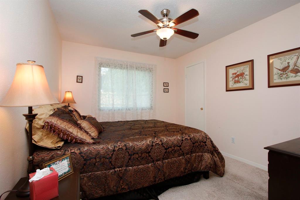 18539 Sweetmeadow Drive, Spring, Texas image 22