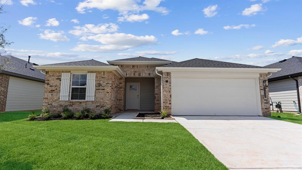4403 Waving Willow Way Way, Rosenberg, Texas image 1