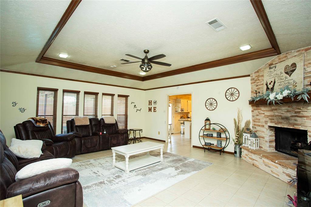 Photo 5 of 45 of 6955 Glen Willow Dr house