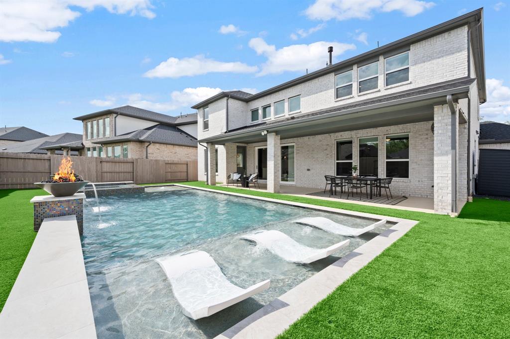 5003 Tanyard Manor Drive, Sugar Land, Texas image 38