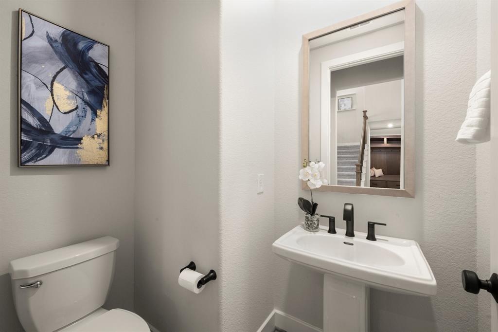 5003 Tanyard Manor Drive, Sugar Land, Texas image 11