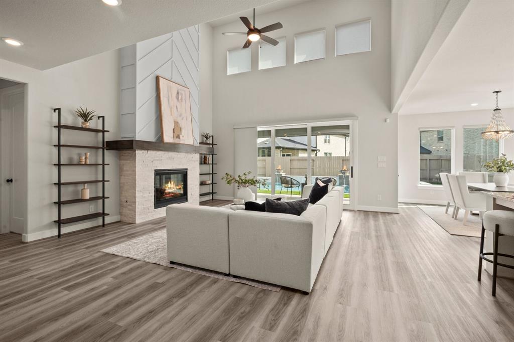 5003 Tanyard Manor Drive, Sugar Land, Texas image 7