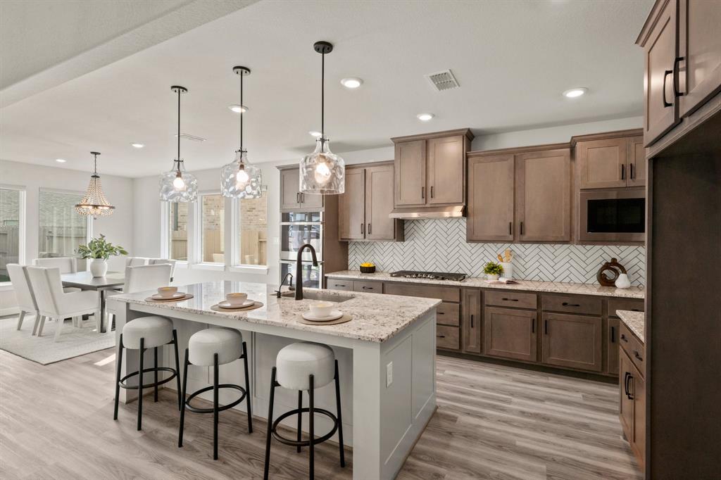 5003 Tanyard Manor Drive, Sugar Land, Texas image 8