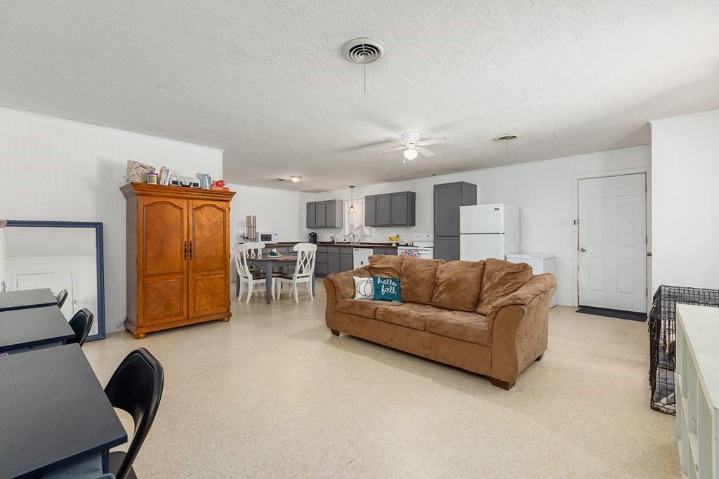 150 County Road 4152, Woodville, Texas image 3