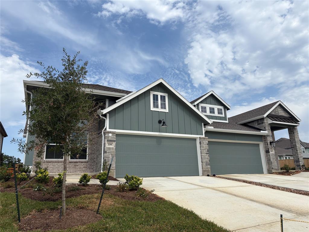 208 Cider Gum Place, Montgomery, Texas image 1