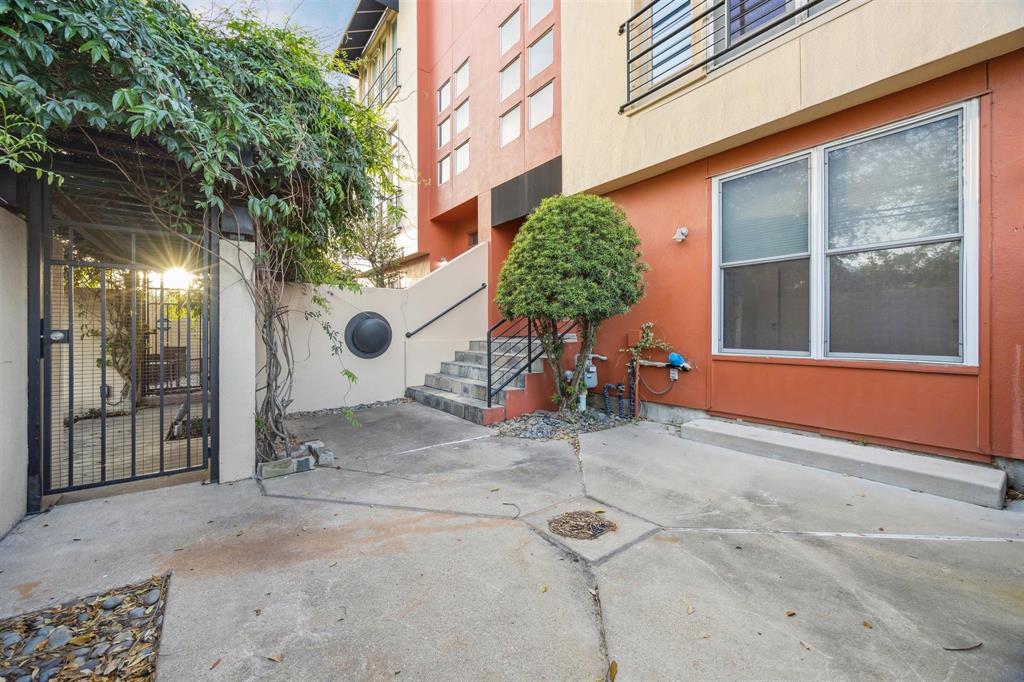 2436 Bissonnet Street #1, Houston, Texas image 20