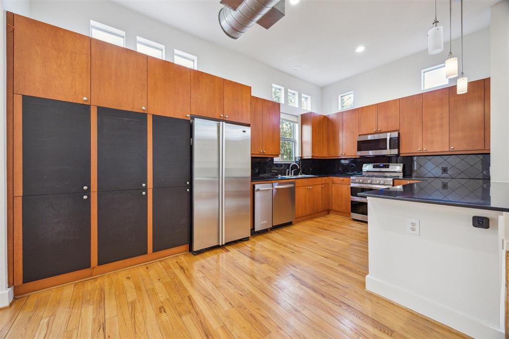 2436 Bissonnet Street #1, Houston, Texas image 10