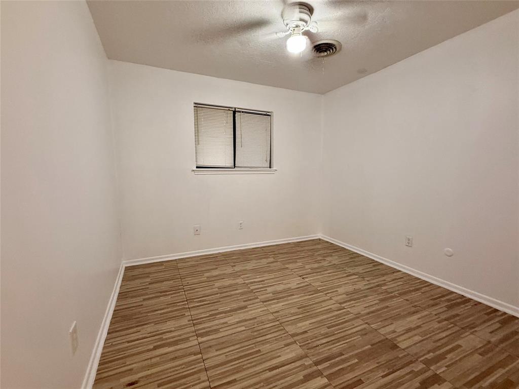 2305 Buchanan Drive, Baytown, Texas image 14