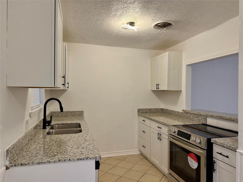 2305 Buchanan Drive, Baytown, Texas image 6