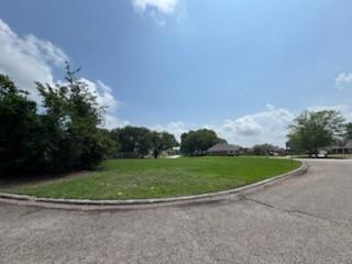 7288 Lakeshore Circle, Willis, Texas image 1