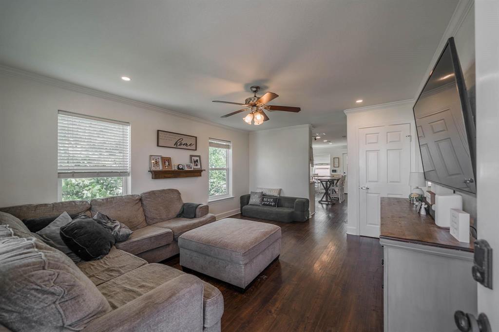 2316 Hollywood Avenue, Galveston, Texas image 5