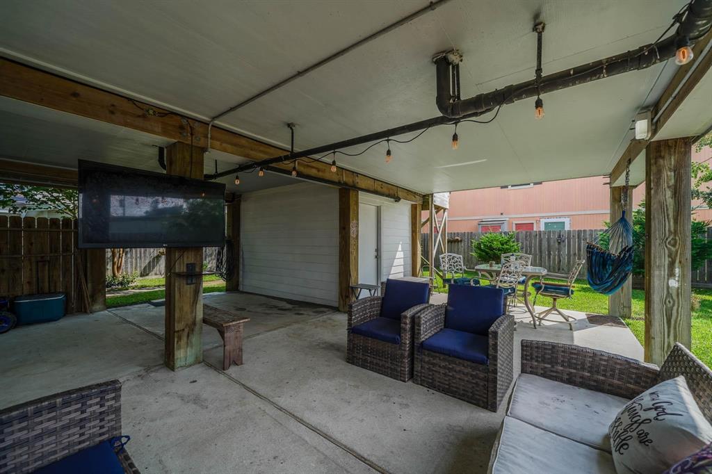 2316 Hollywood Avenue, Galveston, Texas image 15