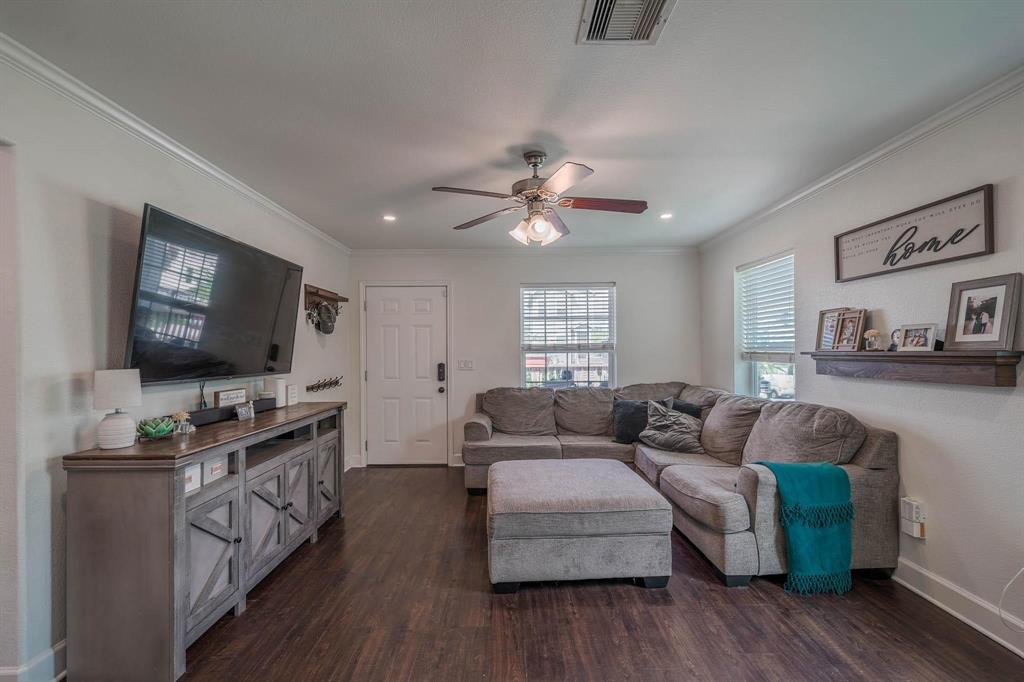 2316 Hollywood Avenue, Galveston, Texas image 6