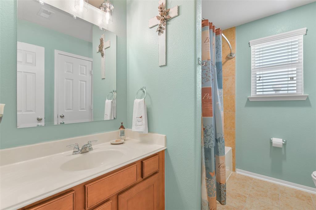1078 Lasso Court, Alvin, Texas image 20
