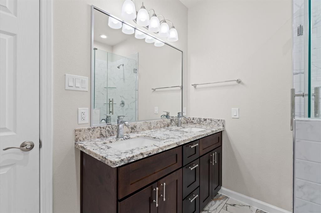 578 Magnolia Point Drive, Huffman, Texas image 12