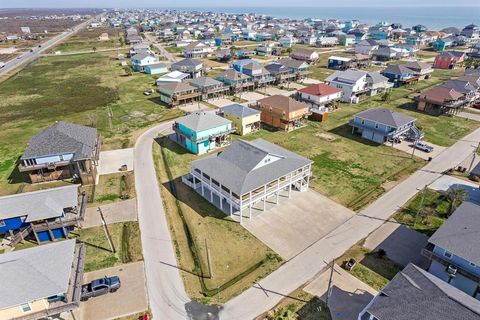 Single Family Residence in Crystal Beach TX 986 Seagull Lane Lane 46.jpg