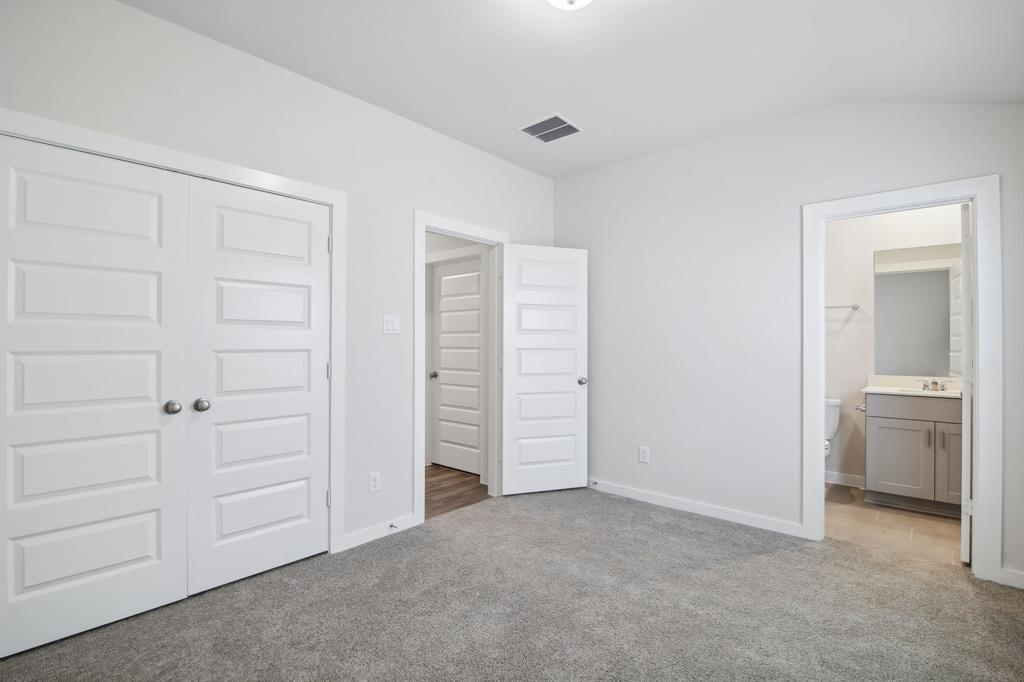 5233 Harvest Season Lane, Pearland, Texas image 20