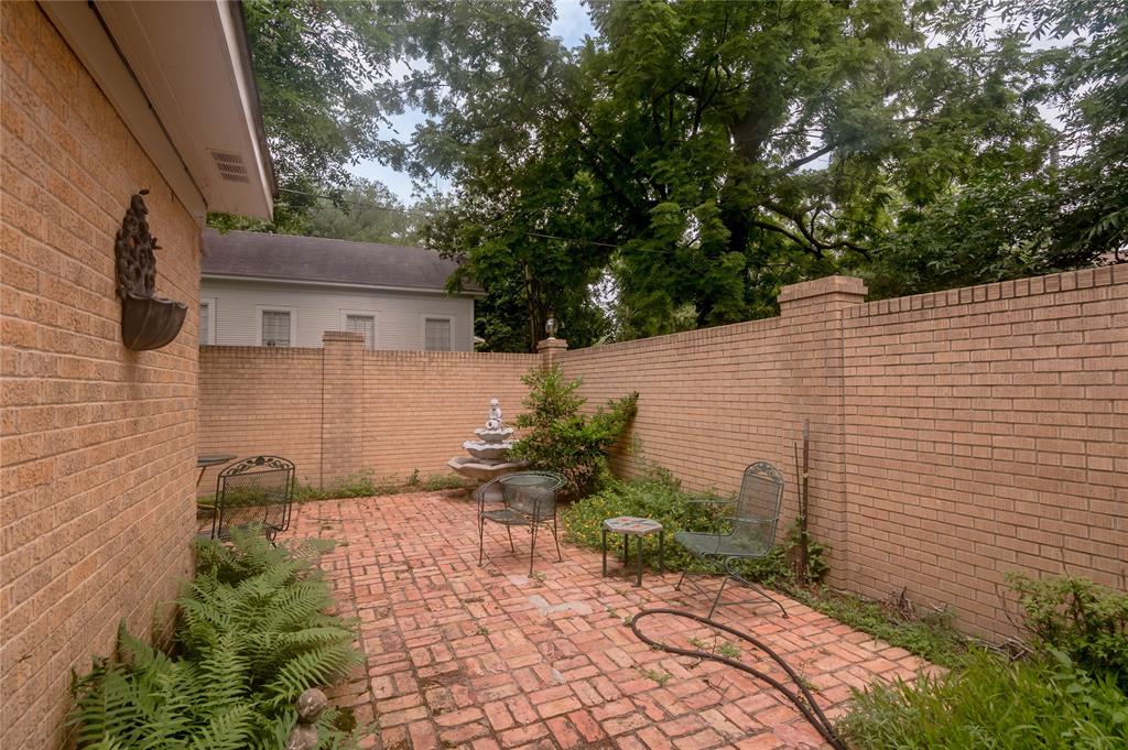 723 E Houston Avenue Ave, Crockett, Texas image 36