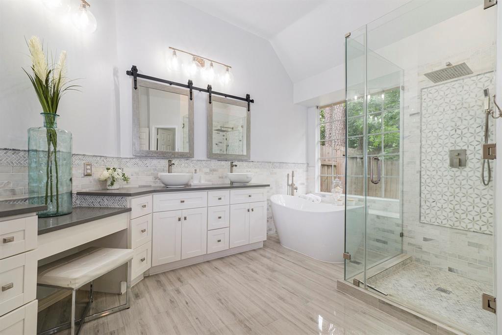 15 Sparklewood Place, The Woodlands, Texas image 16