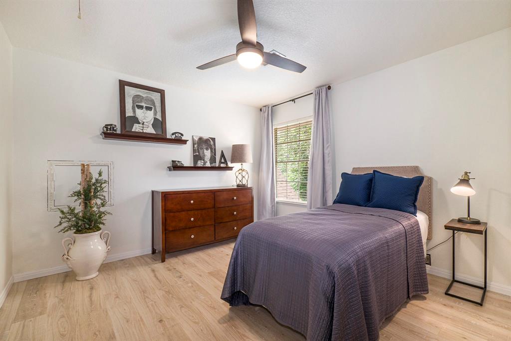15 Sparklewood Place, The Woodlands, Texas image 22
