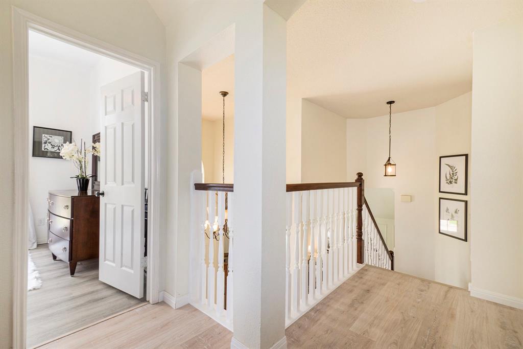 15 Sparklewood Place, The Woodlands, Texas image 18