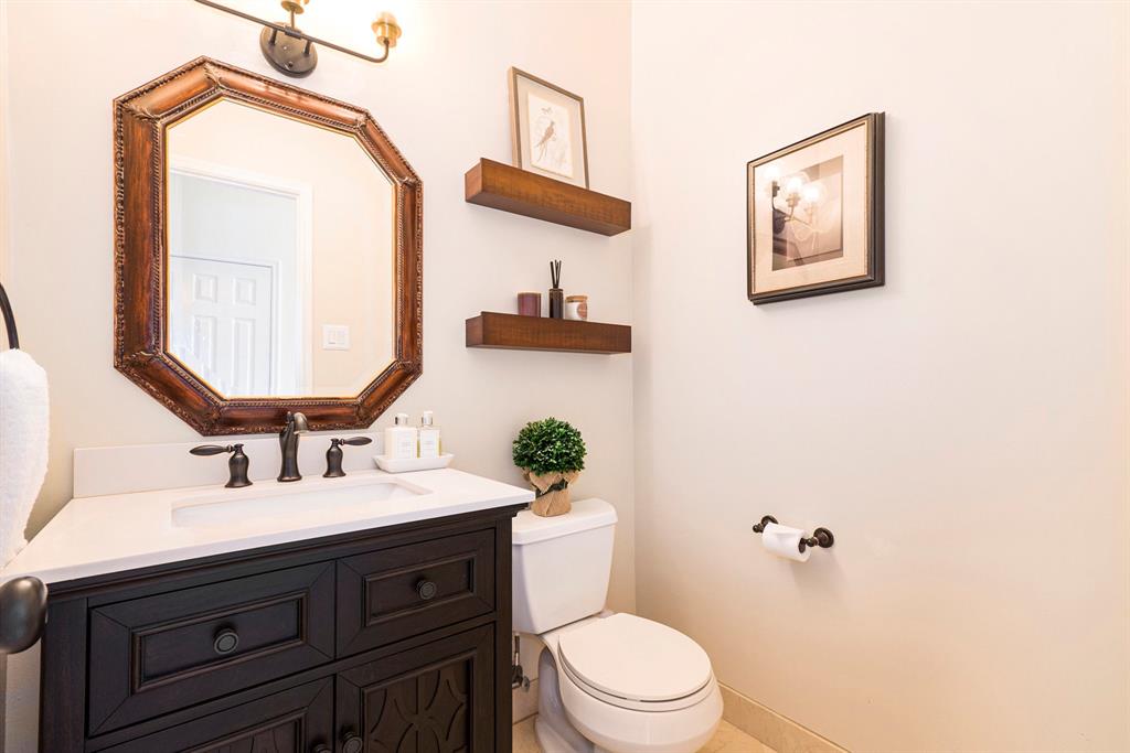 15 Sparklewood Place, The Woodlands, Texas image 13