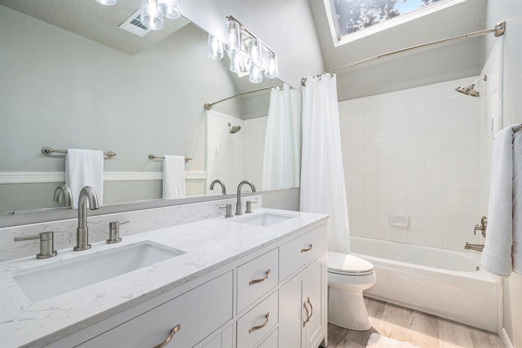 15 Sparklewood Place, The Woodlands, Texas image 23