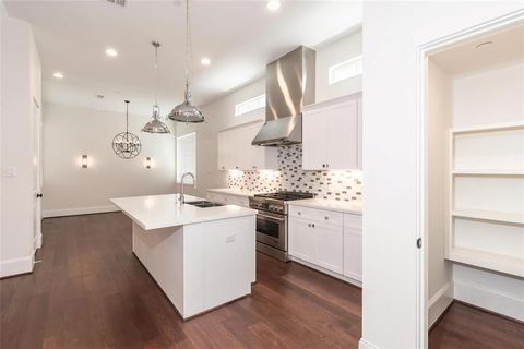 Photo of 3821 N Braeswood Boulevard #C, Houston, TX 77025 (MLS # 66033174) Photo of 3821 N Braeswood Boulevard #C, Houston, TX 77025 (MLS # 66033174)
