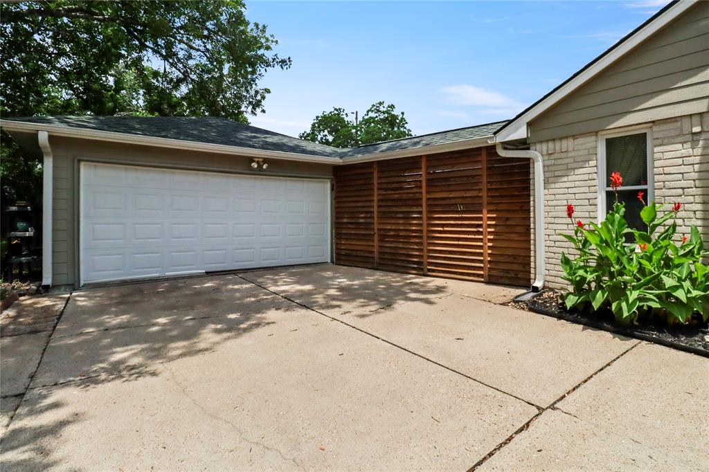 1325 Sagebrush Street, Angleton, Texas image 20