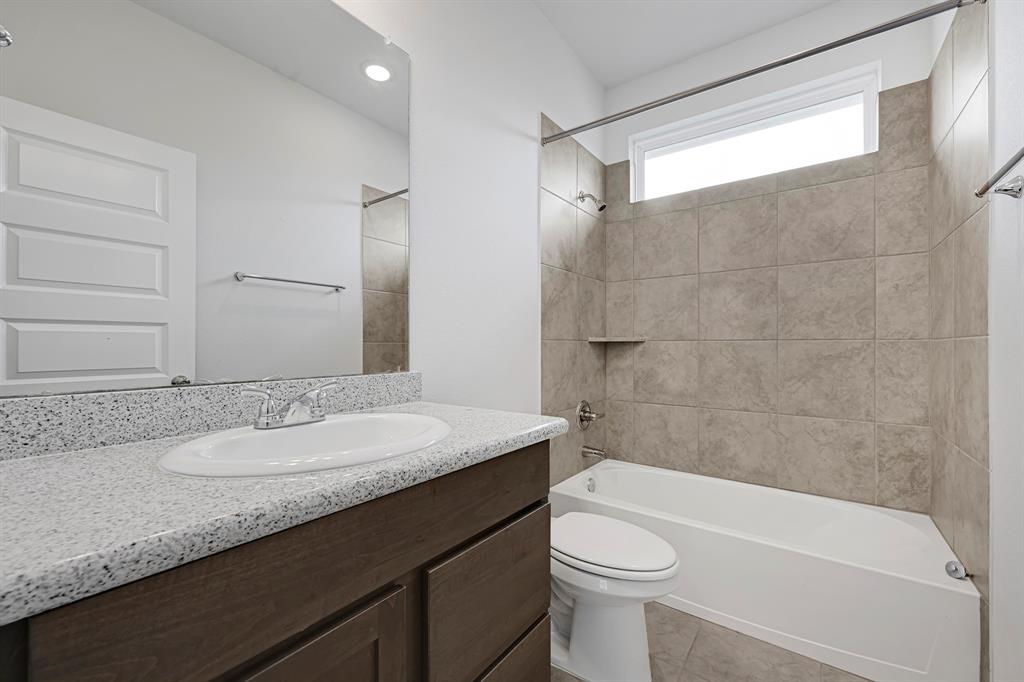 24634 Carleton Lake Lane, Tomball, Texas image 37