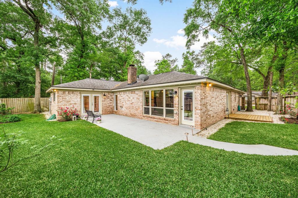 66 N Deerfoot Circle, Spring, Texas image 28