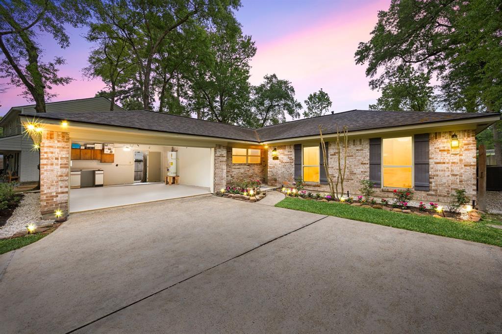 66 N Deerfoot Circle, Spring, Texas image 1
