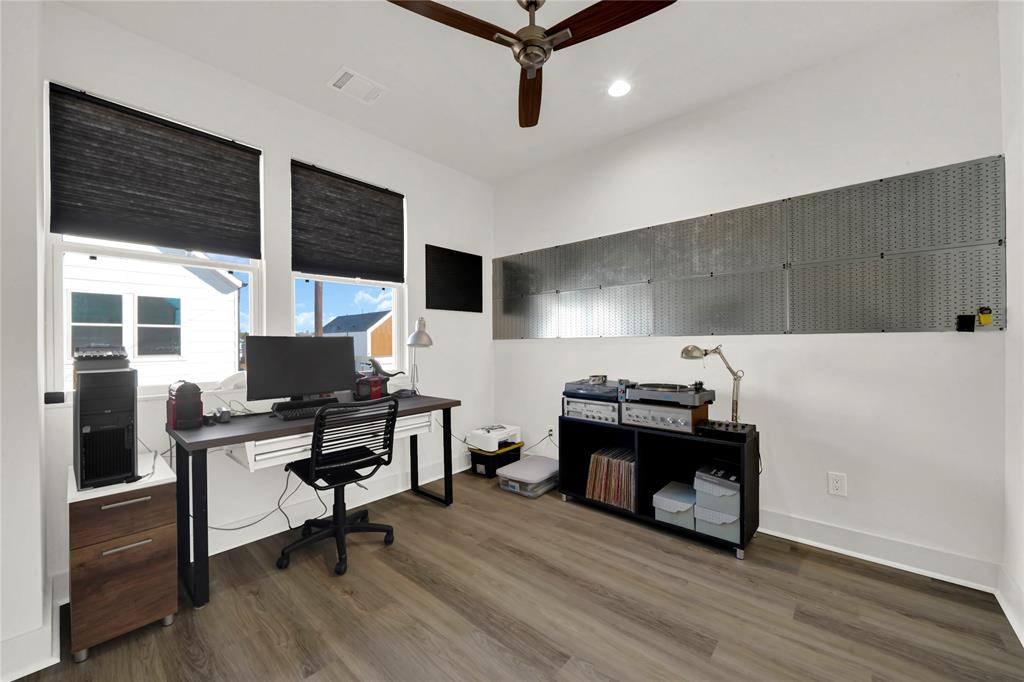 4016 Saint Peter Lane, Houston, Texas image 19