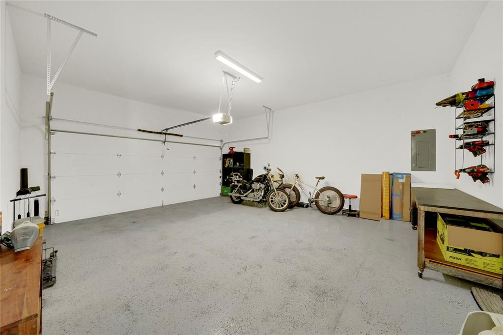 4016 Saint Peter Lane, Houston, Texas image 3