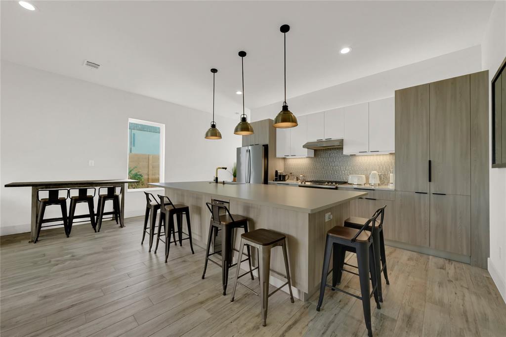 4016 Saint Peter Lane, Houston, Texas image 6
