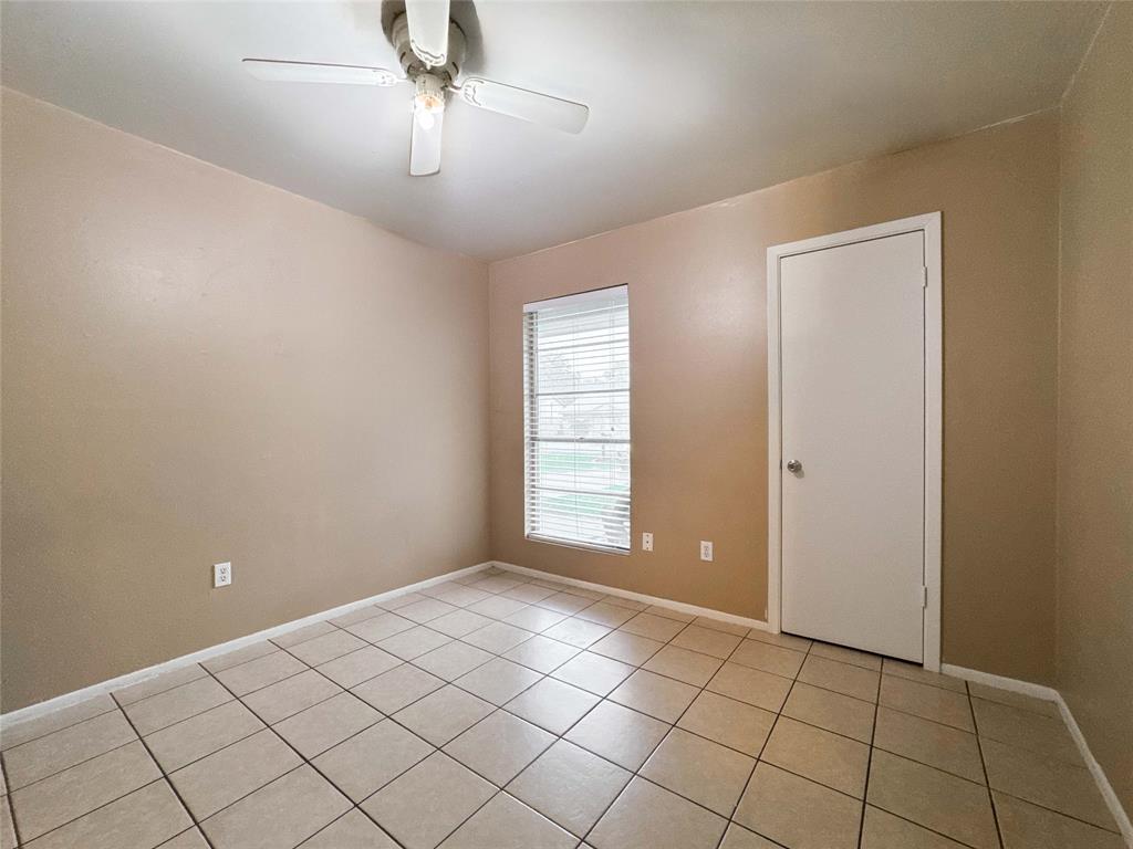720 E Murray Street, Angleton, Texas image 17