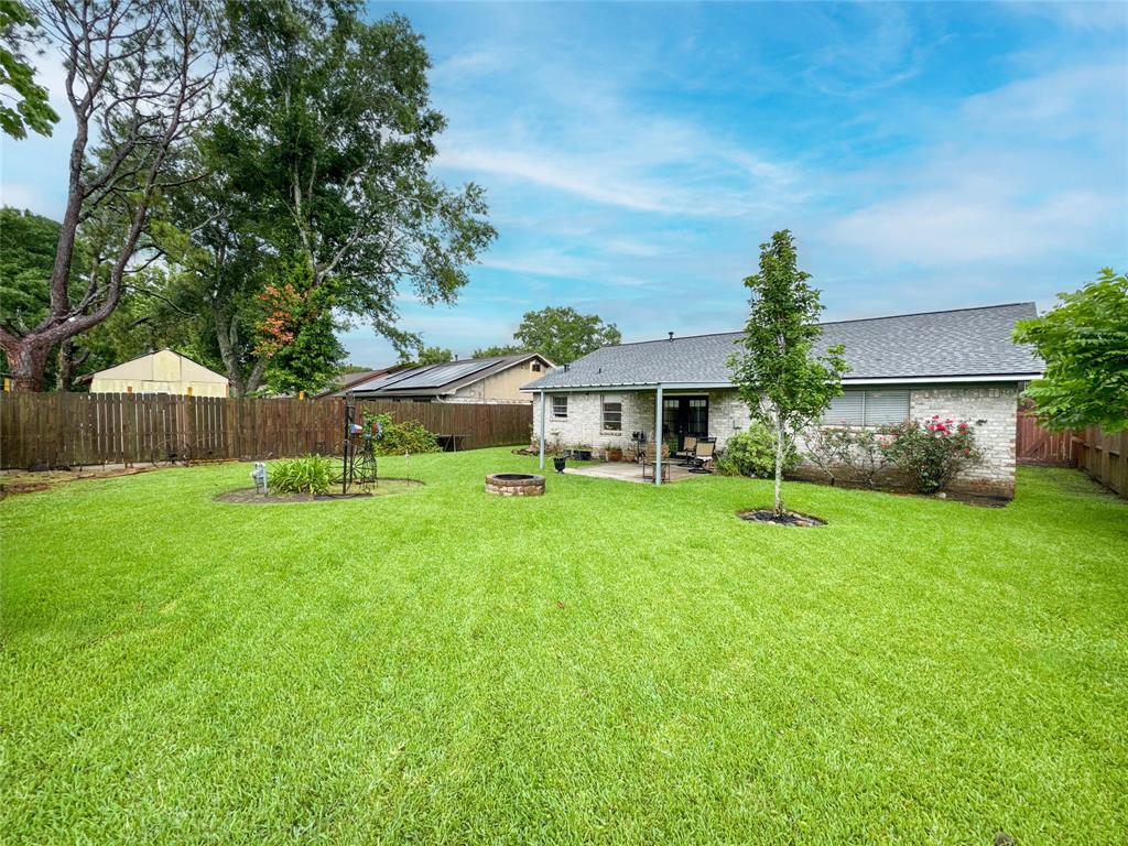 720 E Murray Street, Angleton, Texas image 21