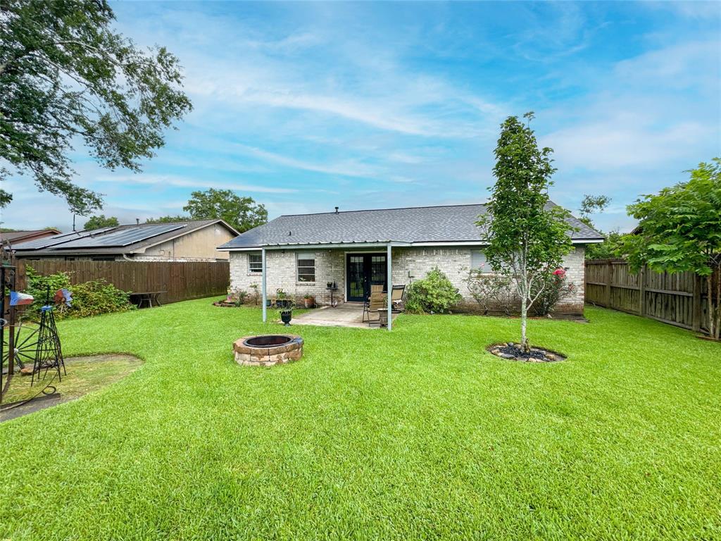 720 E Murray Street, Angleton, Texas image 22