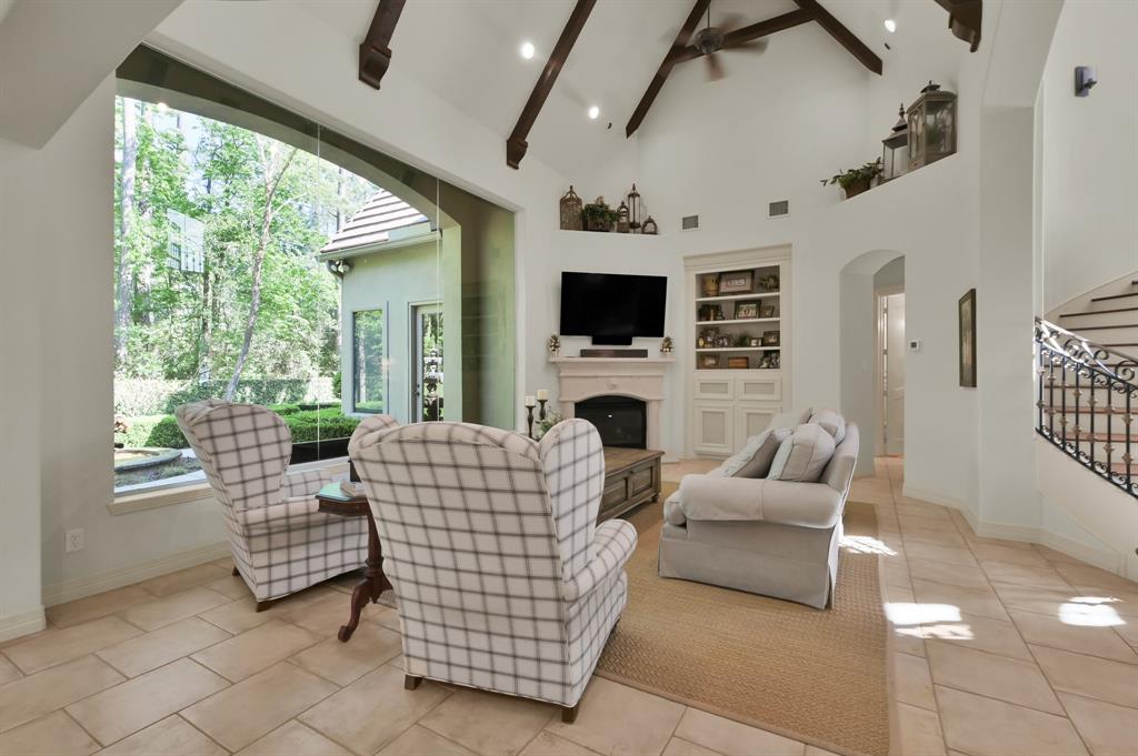 63 Golden Scroll Circle, The Woodlands, Texas image 6