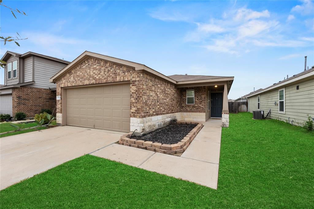 24018 Swather Way, Hockley, Texas image 1