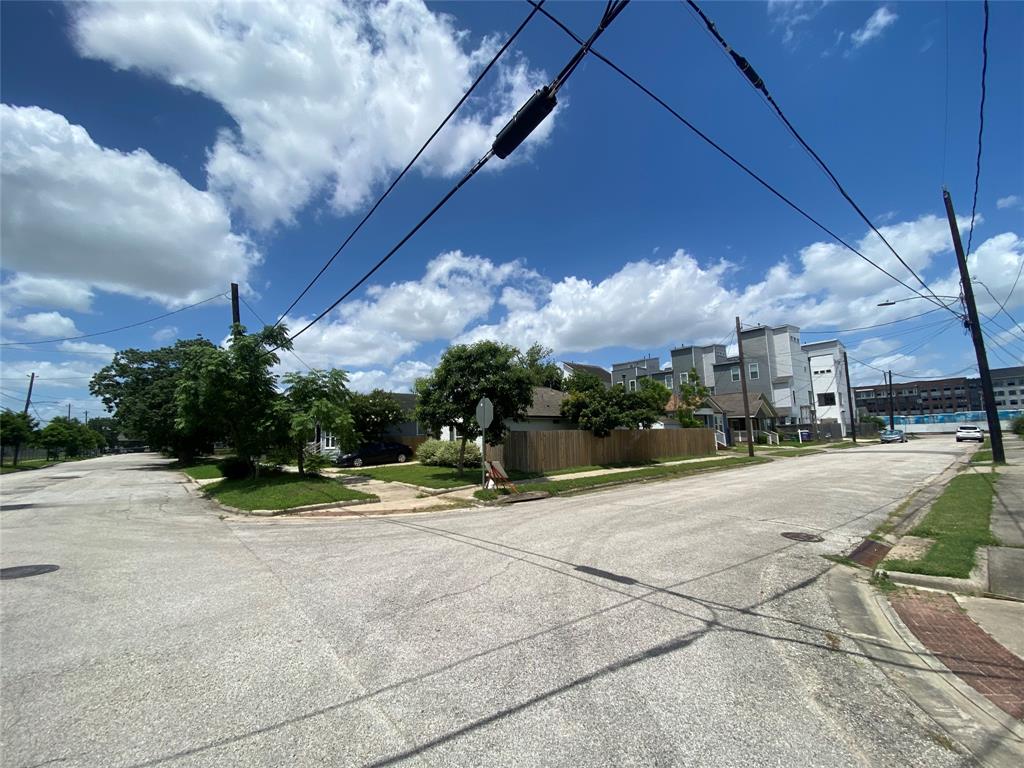 3305 Pease Street, Houston, Texas image 15