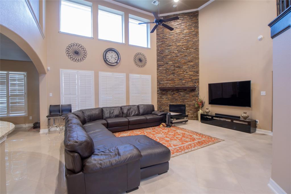 1115 Haye Road, Friendswood, Texas image 13